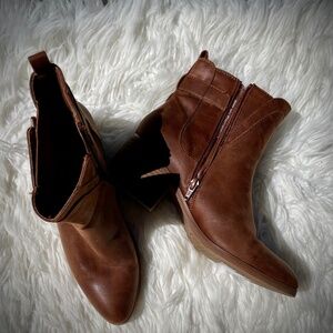 Ladies Boots